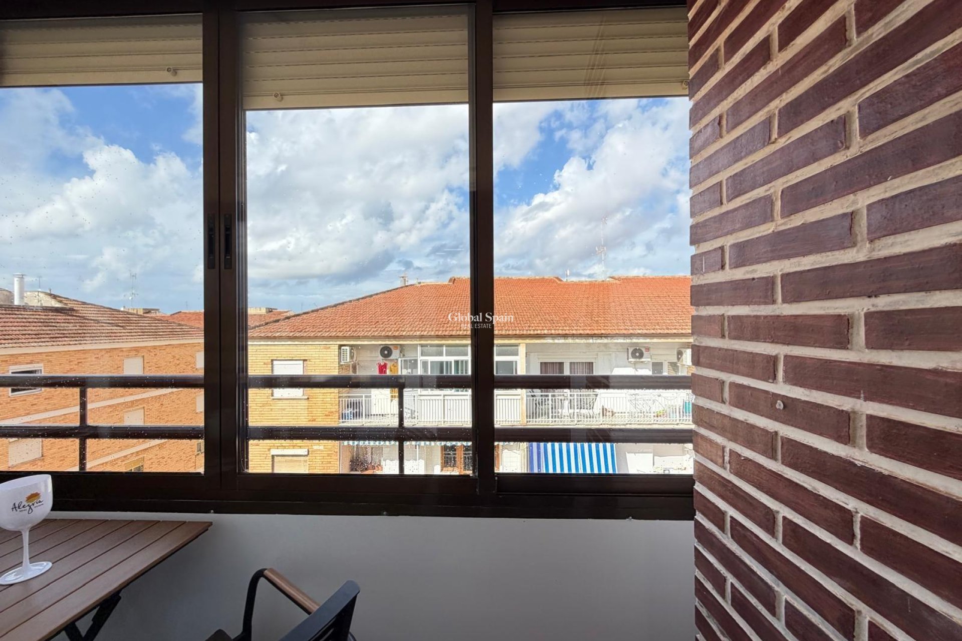 Revente - APPARTEMENT -
TORREVIEJA - Playa del Cura