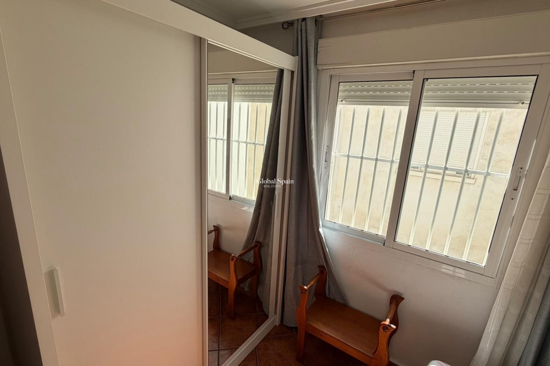 Revente - APPARTEMENT -
TORREVIEJA - Playa del Cura