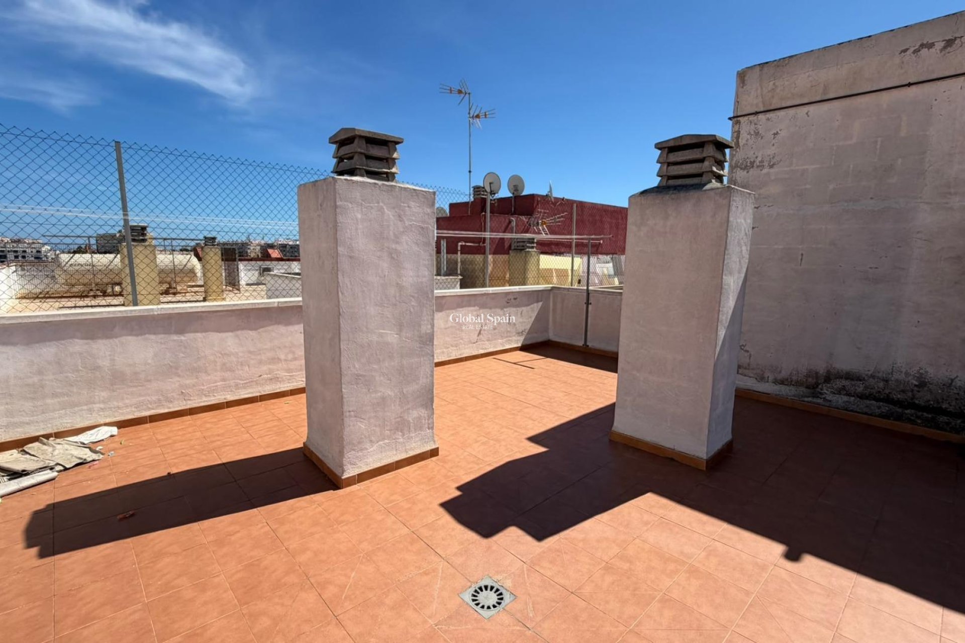 Revente - APPARTEMENT -
TORREVIEJA - Playa del Cura