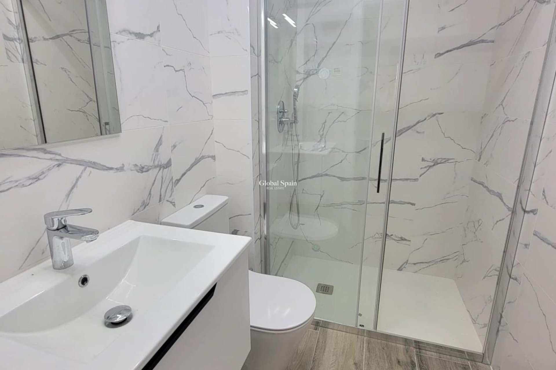 Revente - APPARTEMENT -
TORREVIEJA - Playa del Cura
