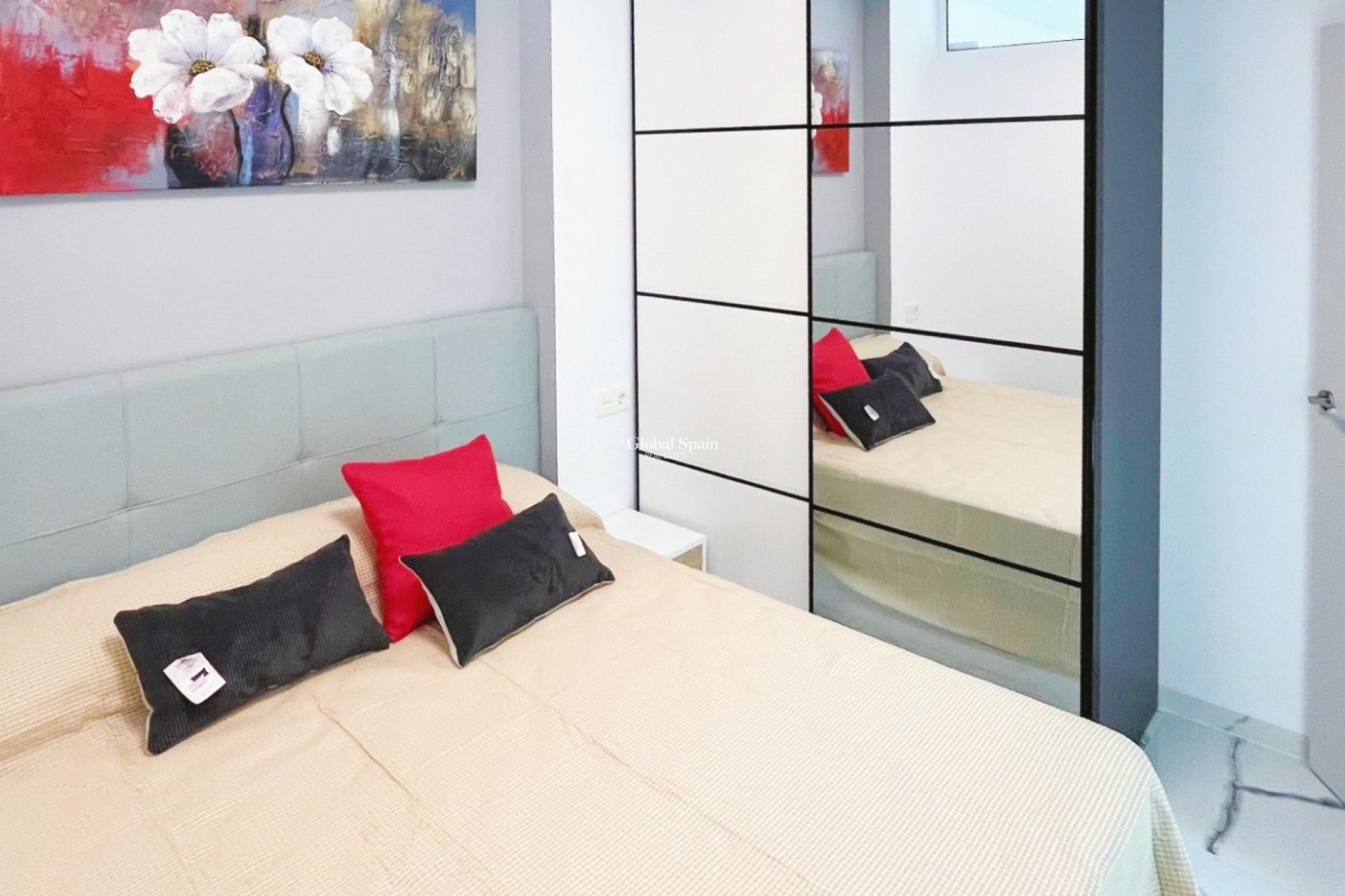 Revente - Appartement -
TORREVIEJA - Playa del Cura