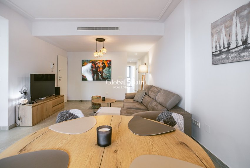 Revente - Appartement -
TORREVIEJA - Playa del Cura