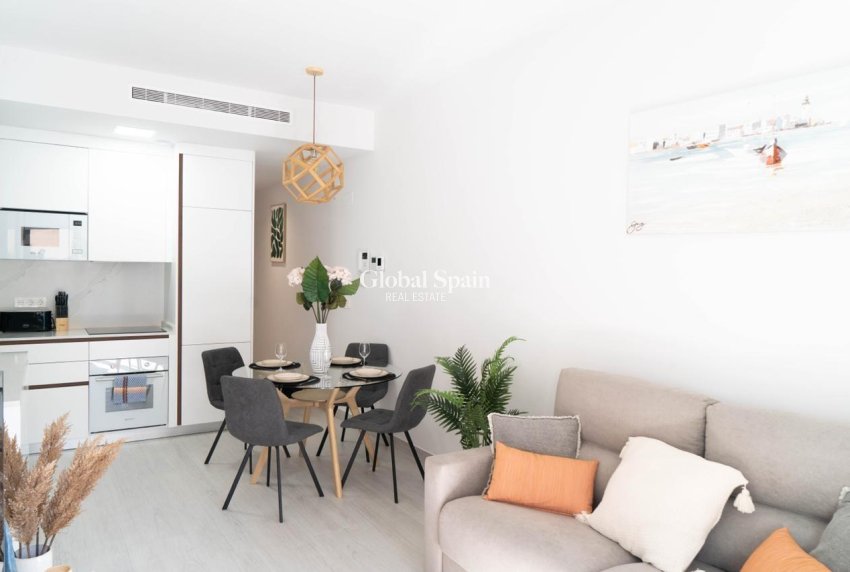 Revente - Appartement -
TORREVIEJA - Playa del cura