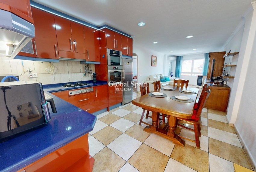 Revente - APPARTEMENT -
TORREVIEJA - Puerto Deportivo Marina Salinas