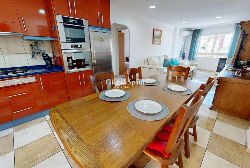 Revente - APPARTEMENT -
TORREVIEJA - Puerto Deportivo Marina Salinas