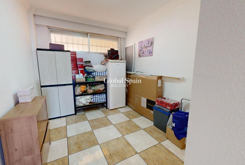 Revente - APPARTEMENT -
TORREVIEJA - Puerto Deportivo Marina Salinas