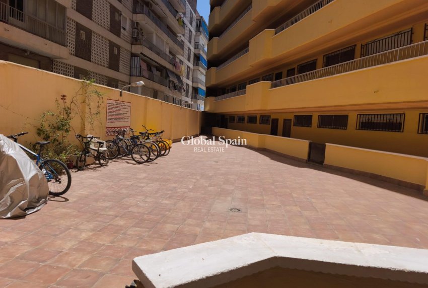 Revente - APPARTEMENT -
TORREVIEJA - Puerto Deportivo Marina Salinas