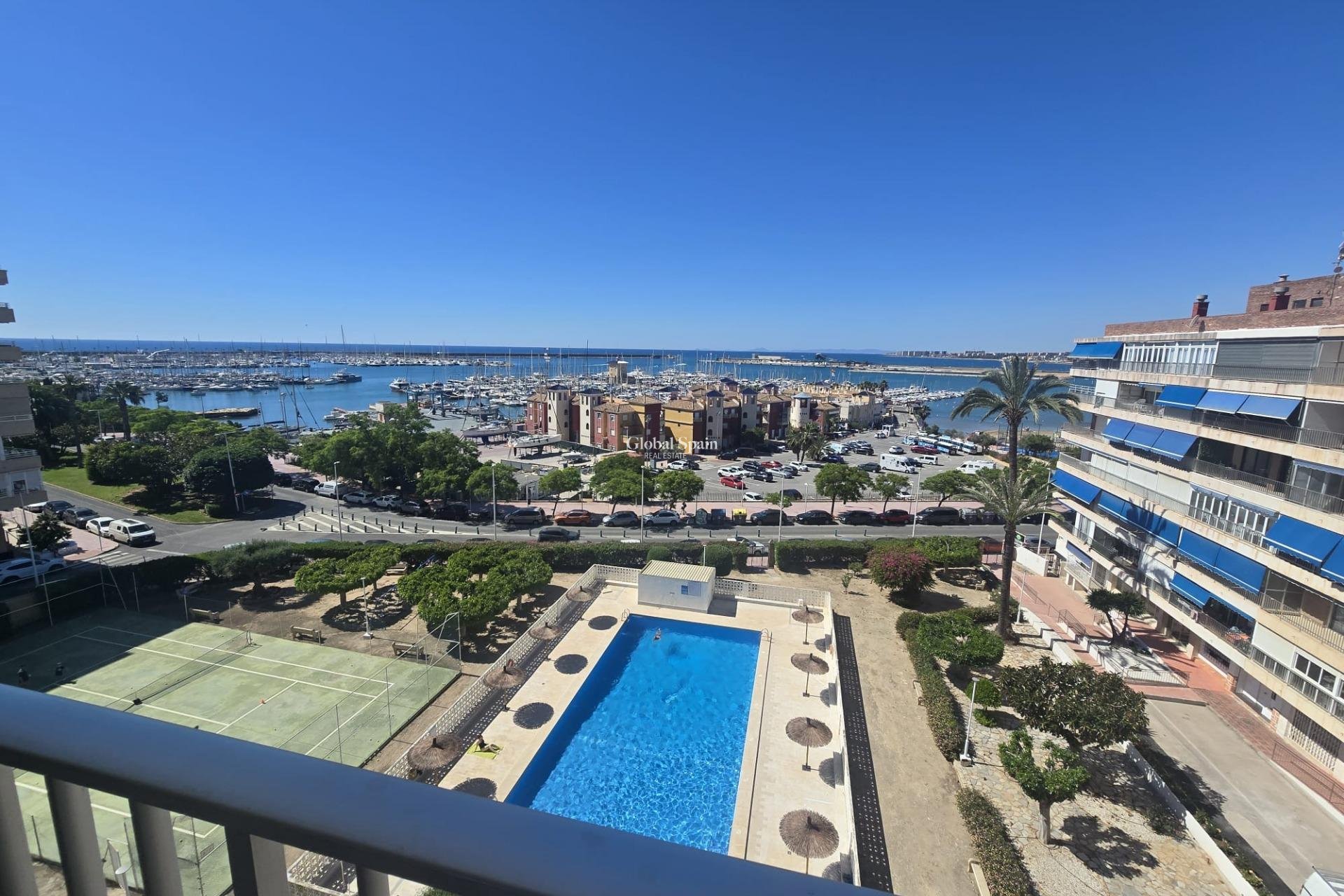 Revente - APPARTEMENT -
TORREVIEJA - Puerto Deportivo Marina Salinas