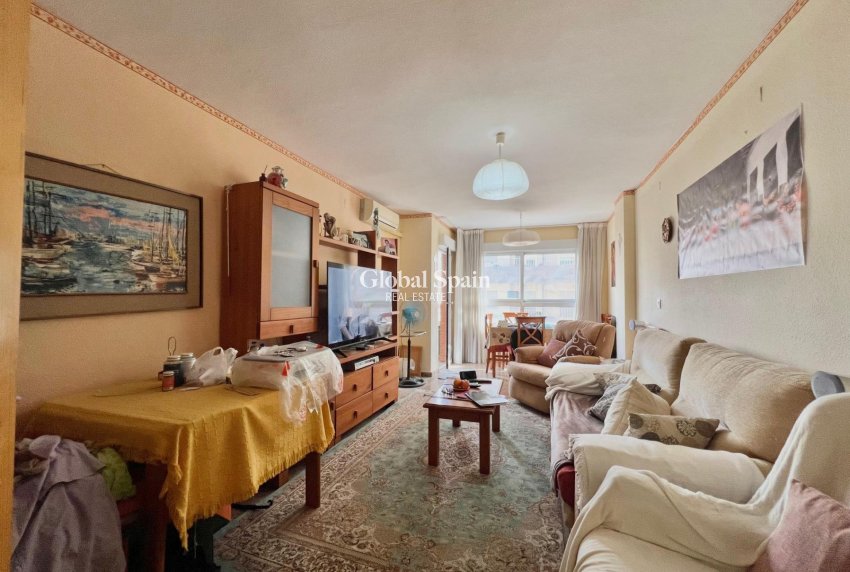 Revente - APPARTEMENT -
TORREVIEJA - Puerto Deportivo