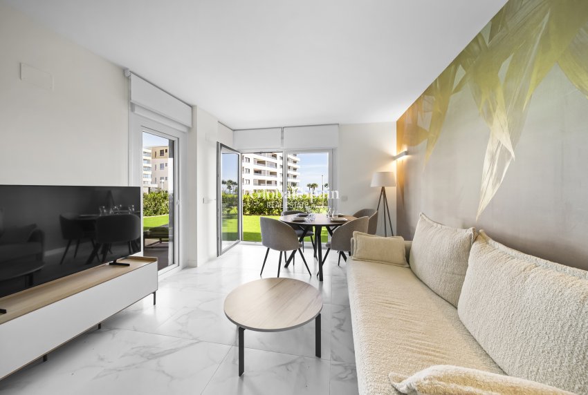 Revente - Appartement -
TORREVIEJA - Punta prima