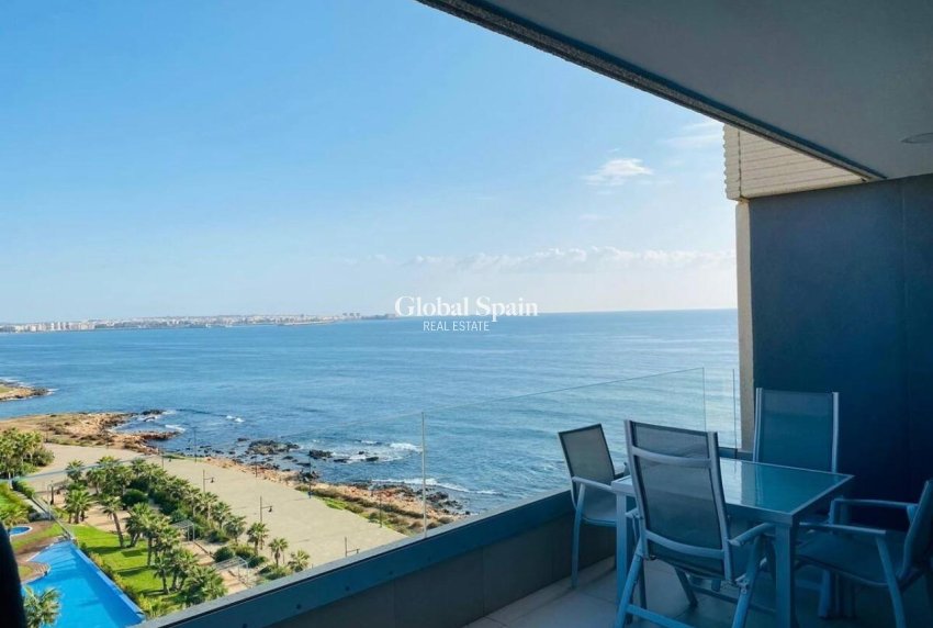 Revente - Appartement -
TORREVIEJA - Punta Prima