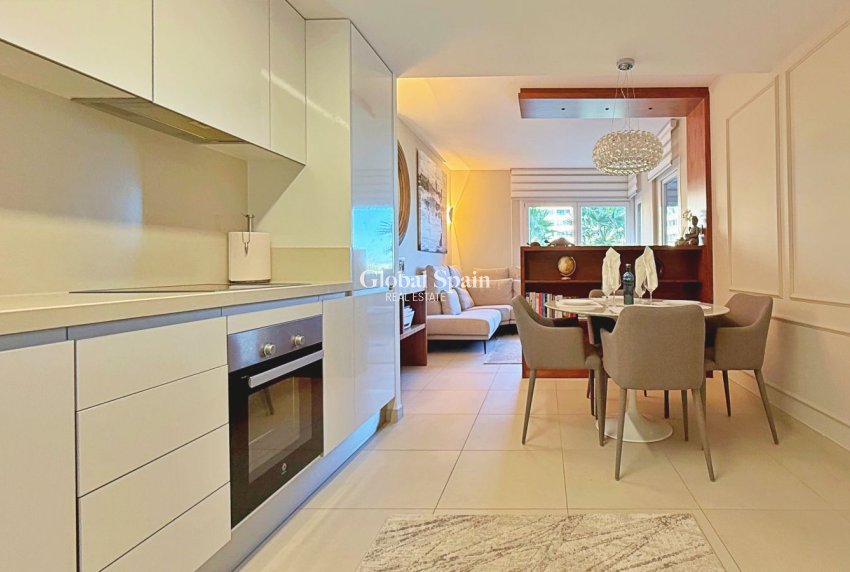 Revente - Appartement -
TORREVIEJA - Punta Prima