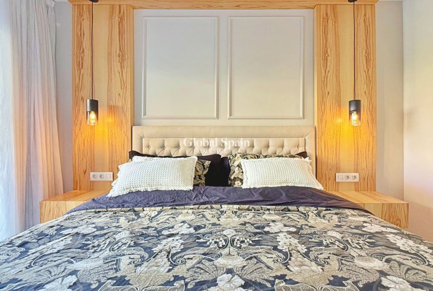 Revente - Appartement -
TORREVIEJA - Punta Prima