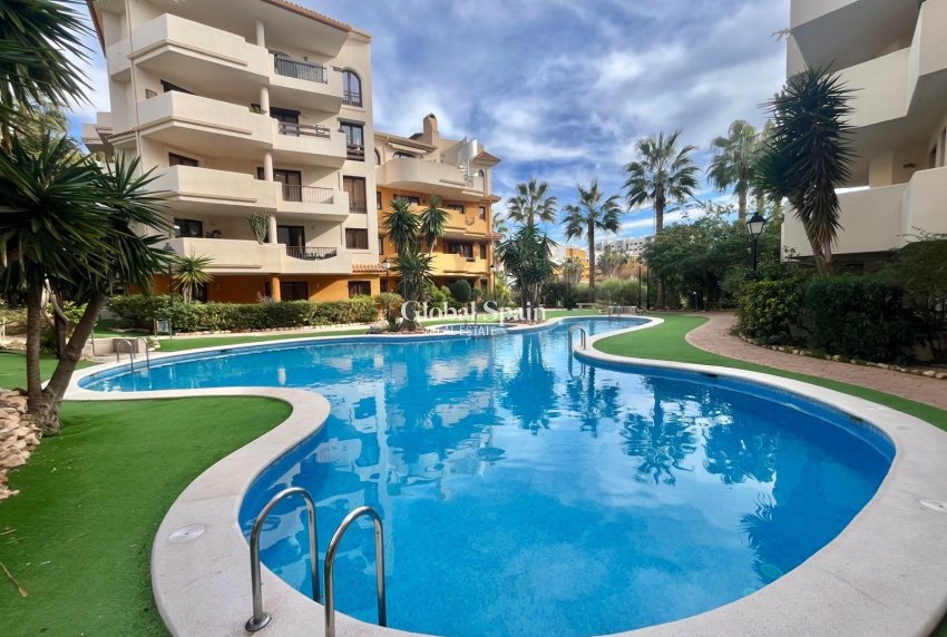 Revente - APPARTEMENT -
TORREVIEJA - Punta Prima