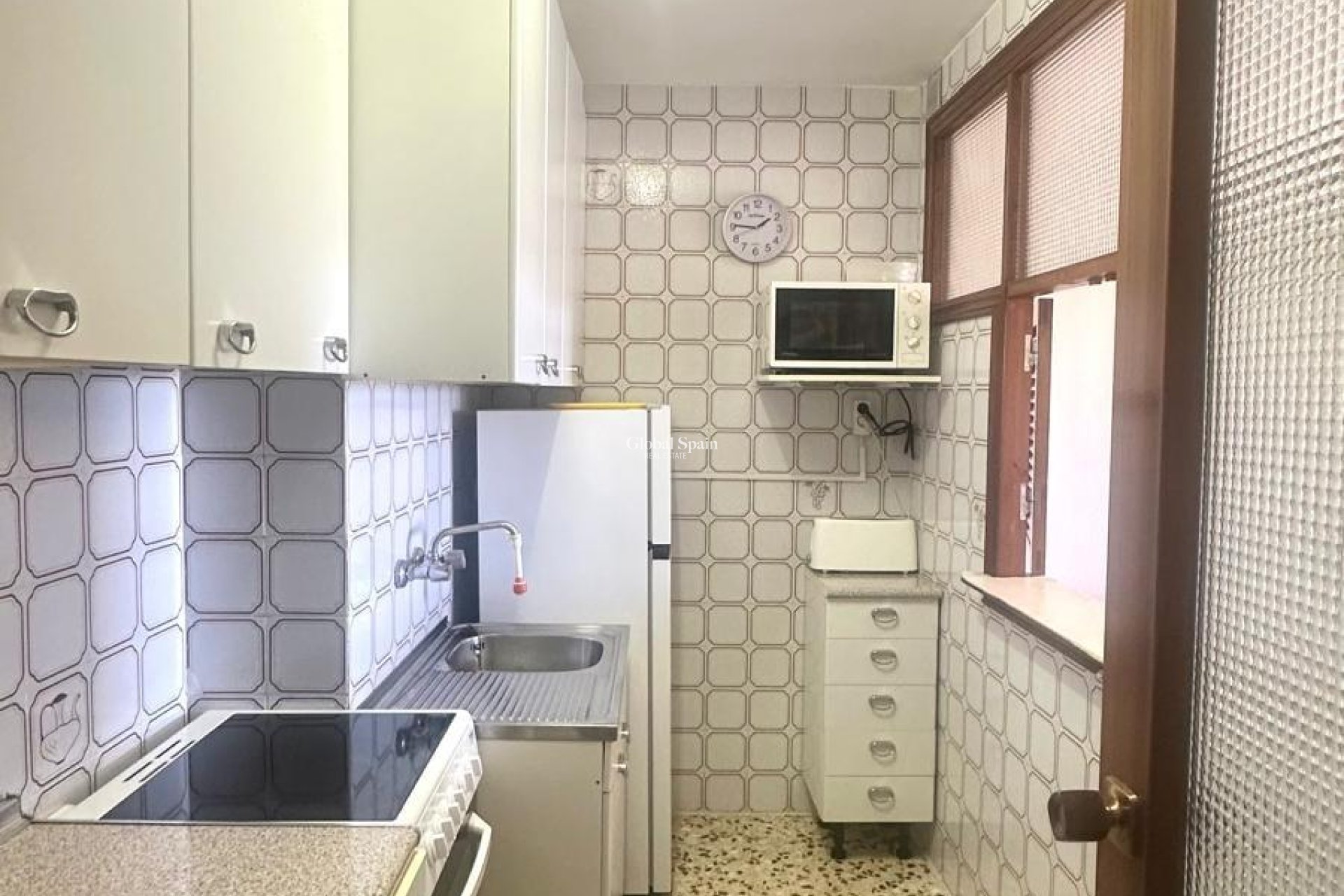 Revente - APPARTEMENT -
TORREVIEJA - Punta Prima