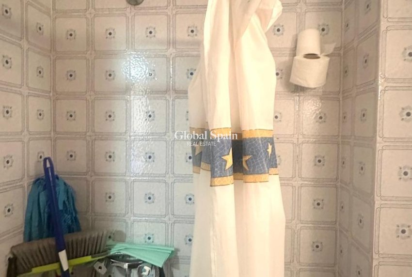 Revente - APPARTEMENT -
TORREVIEJA - Punta Prima