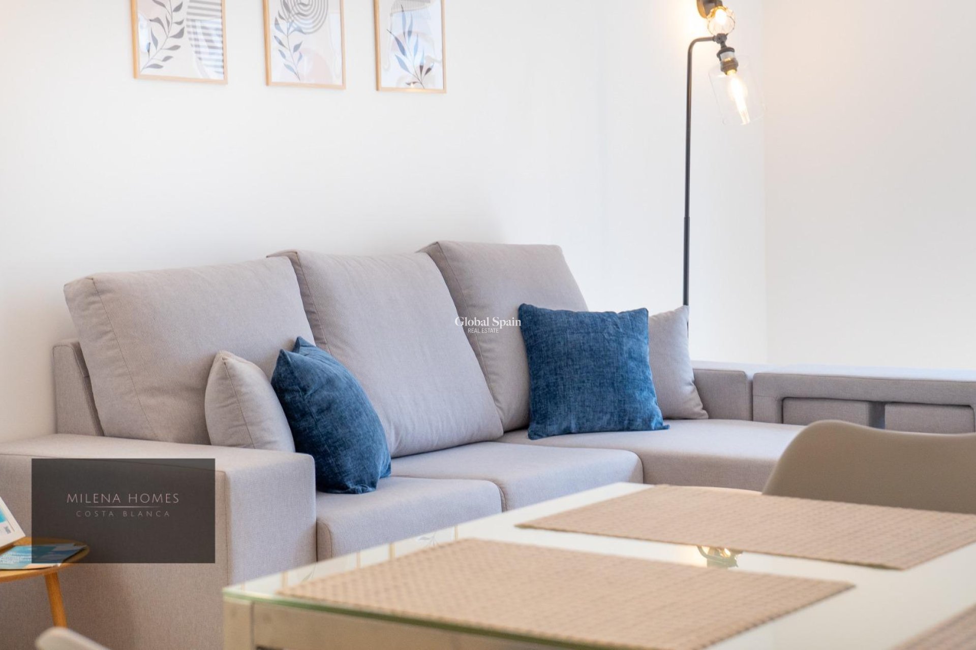 Revente - APPARTEMENT -
TORREVIEJA - Punta Prima