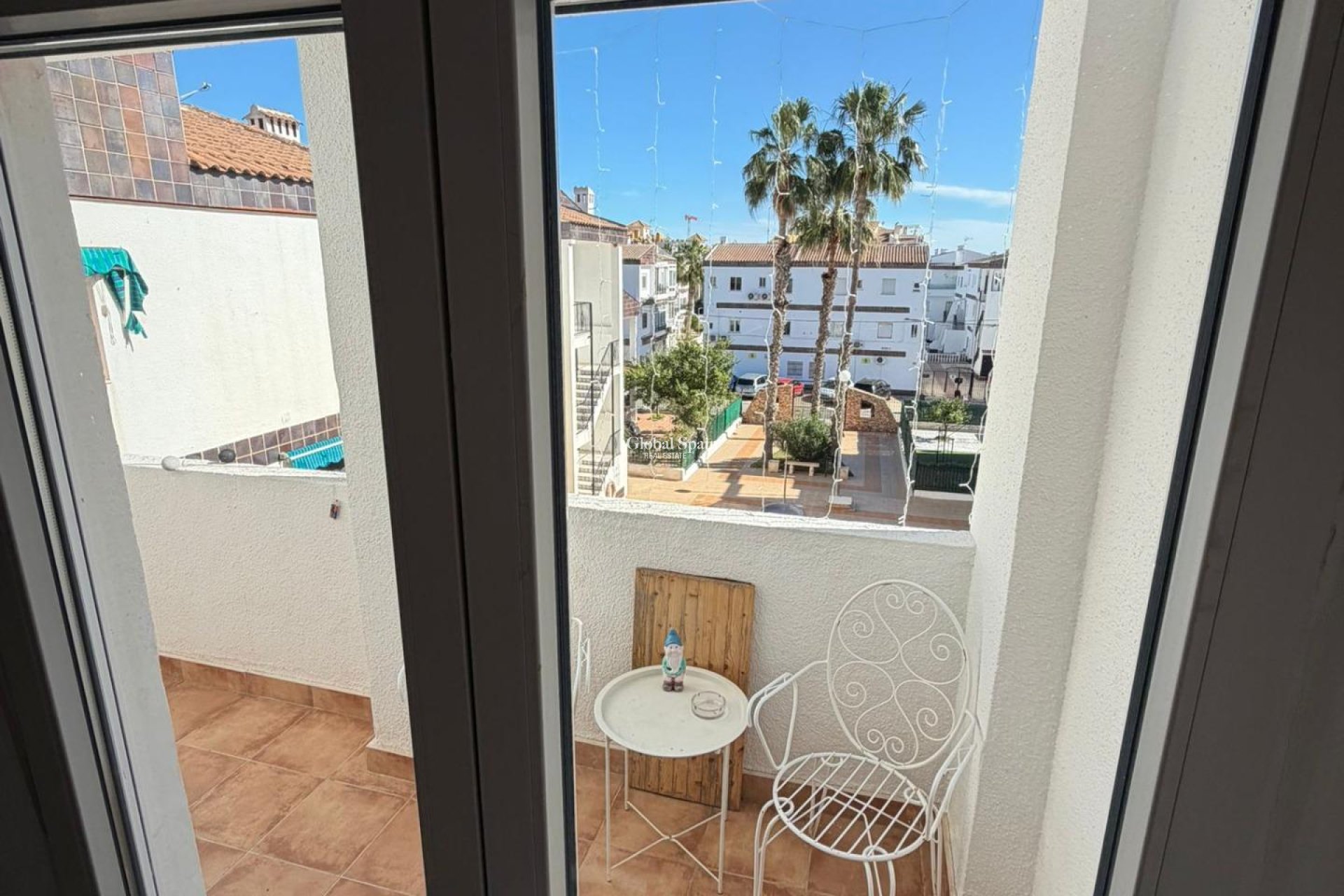 Revente - APPARTEMENT -
TORREVIEJA - Punta Prima
