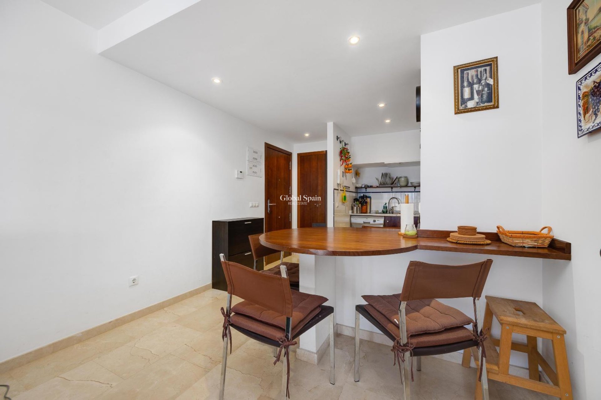 Revente - APPARTEMENT -
TORREVIEJA - Punta Prima