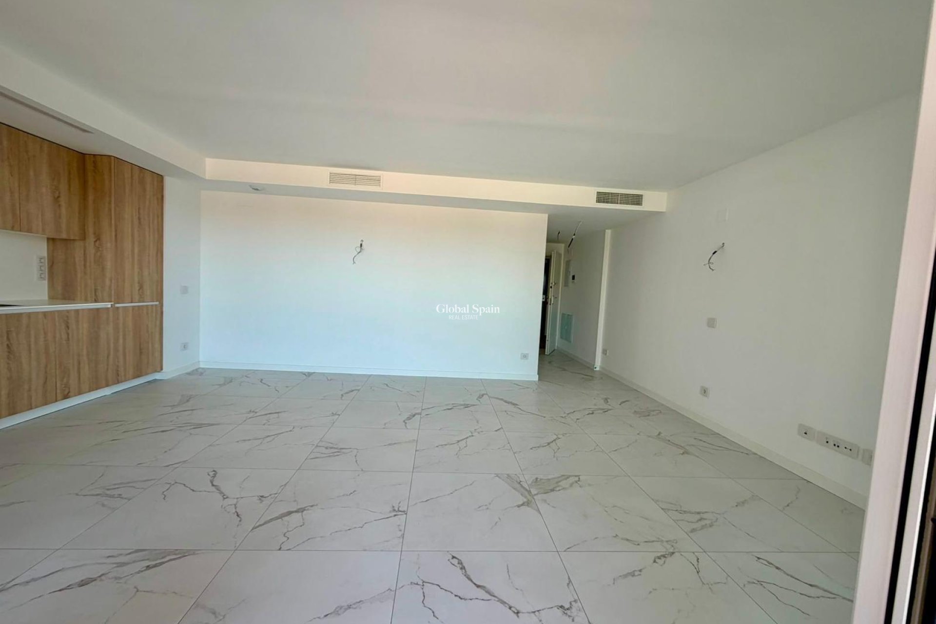 Revente - APPARTEMENT -
TORREVIEJA - Punta Prima