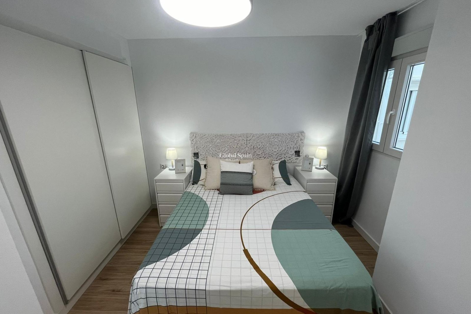 Revente - APPARTEMENT -
TORREVIEJA - Punta Prima