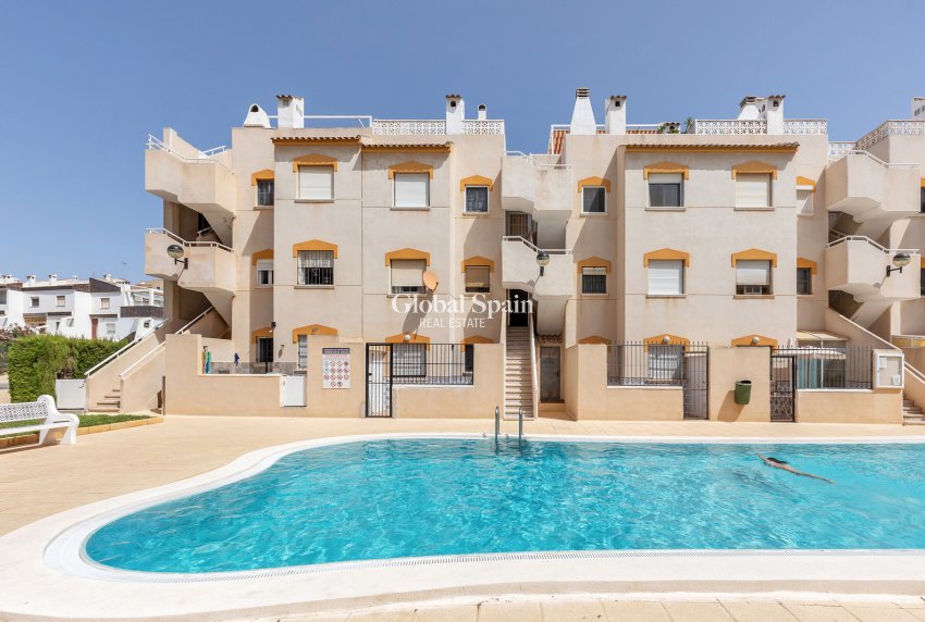 Revente - APPARTEMENT -
TORREVIEJA - Rocio del Mar