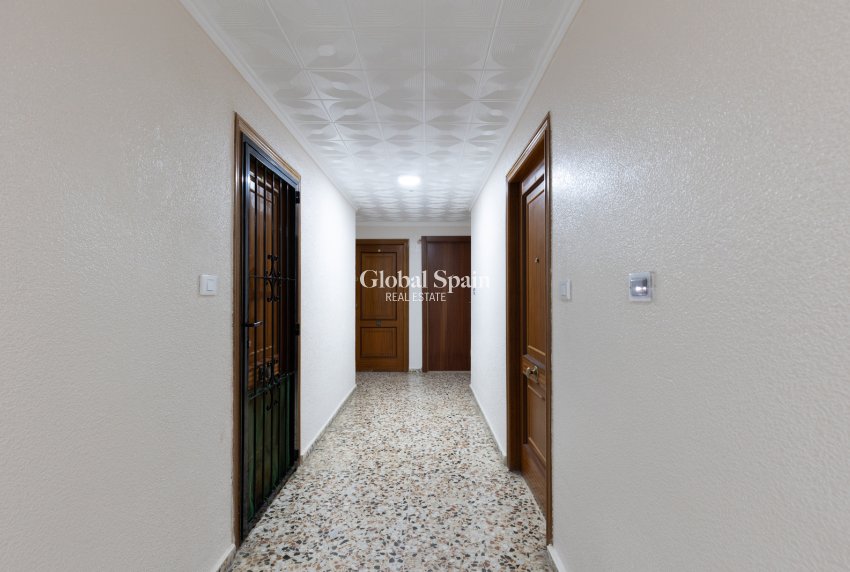 Revente - APPARTEMENT -
TORREVIEJA - Rocio del Mar