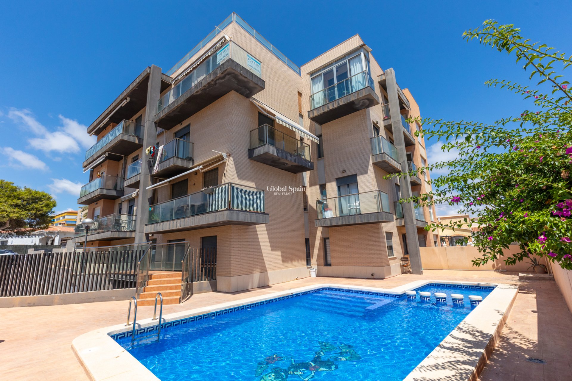 Revente - APPARTEMENT -
TORREVIEJA - Rocio del Mar