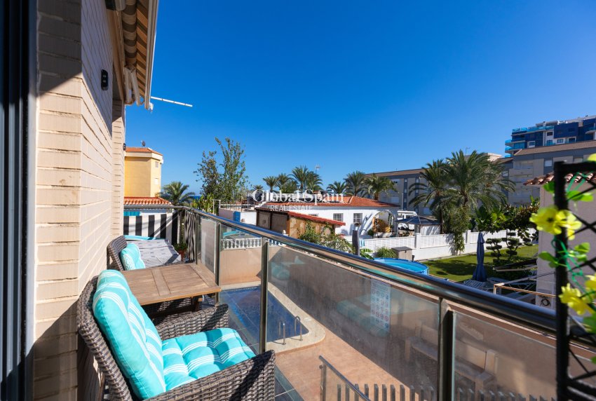 Revente - APPARTEMENT -
TORREVIEJA - Rocio del Mar