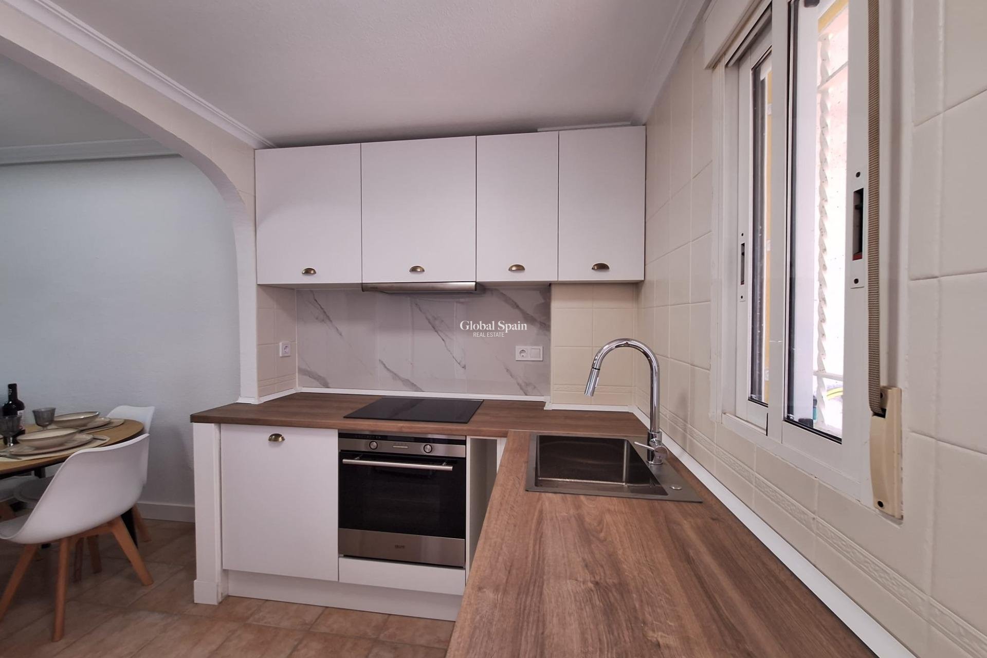 Revente - APPARTEMENT -
TORREVIEJA - Sector 25