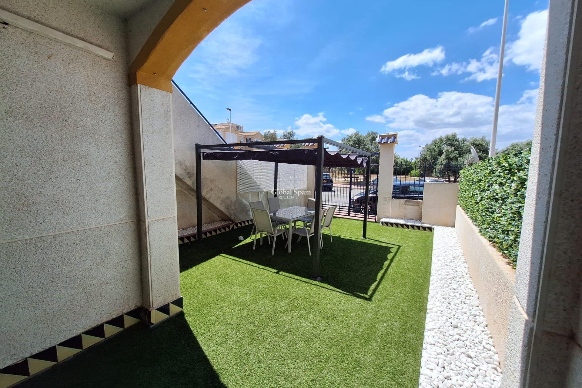 Revente - APPARTEMENT -
TORREVIEJA - Sector 25