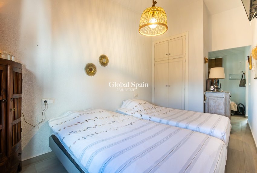 Revente - Appartement -
TORREVIEJA - Torre la mata