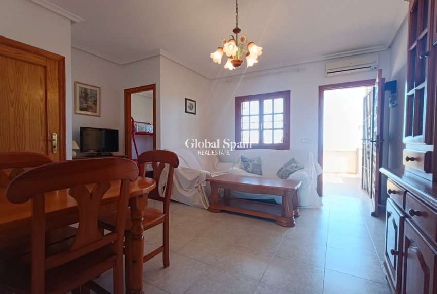 Revente - Appartement -
TORREVIEJA - Torreblanca