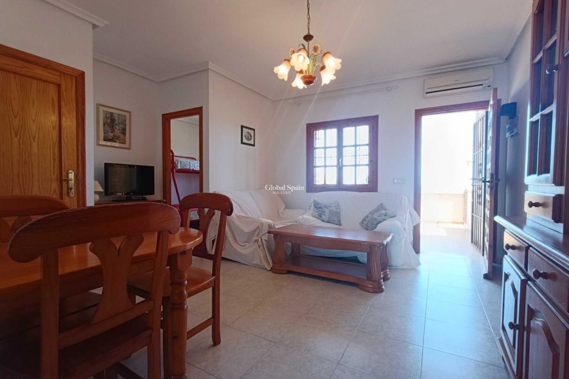 Revente - Appartement -
TORREVIEJA - Torreblanca