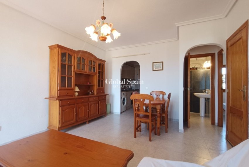 Revente - Appartement -
TORREVIEJA - Torreblanca