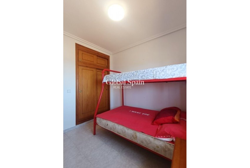 Revente - Appartement -
TORREVIEJA - Torreblanca