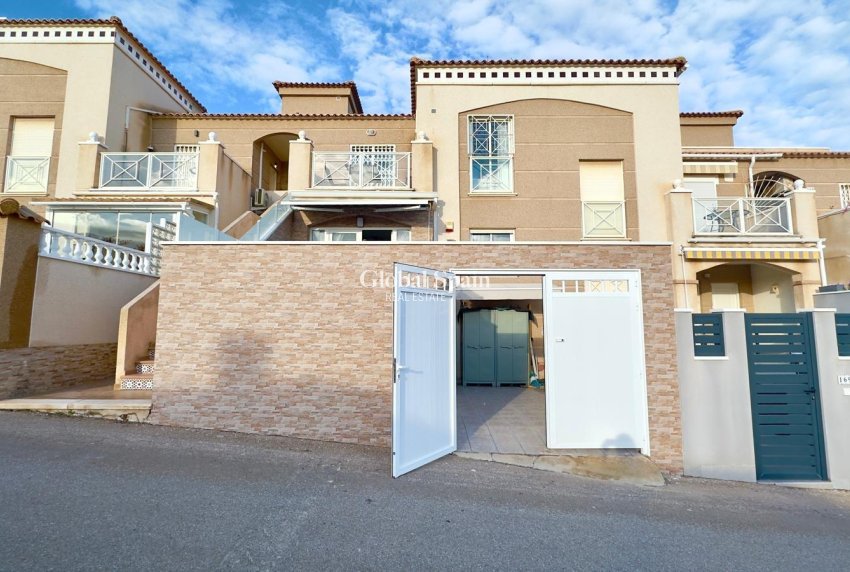 Revente - APPARTEMENT -
TORREVIEJA - Torreblanca