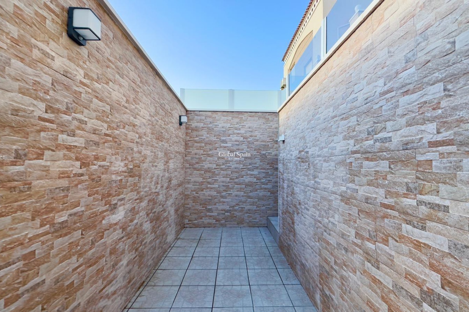 Revente - APPARTEMENT -
TORREVIEJA - Torreblanca