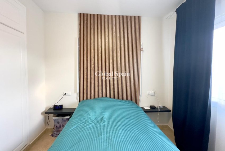 Revente - APPARTEMENT -
TORREVIEJA - Torreblanca