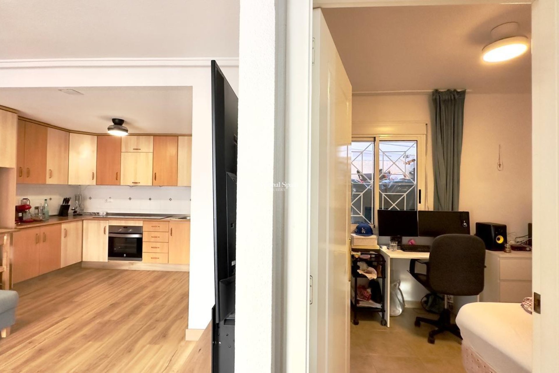 Revente - APPARTEMENT -
TORREVIEJA - Torreblanca