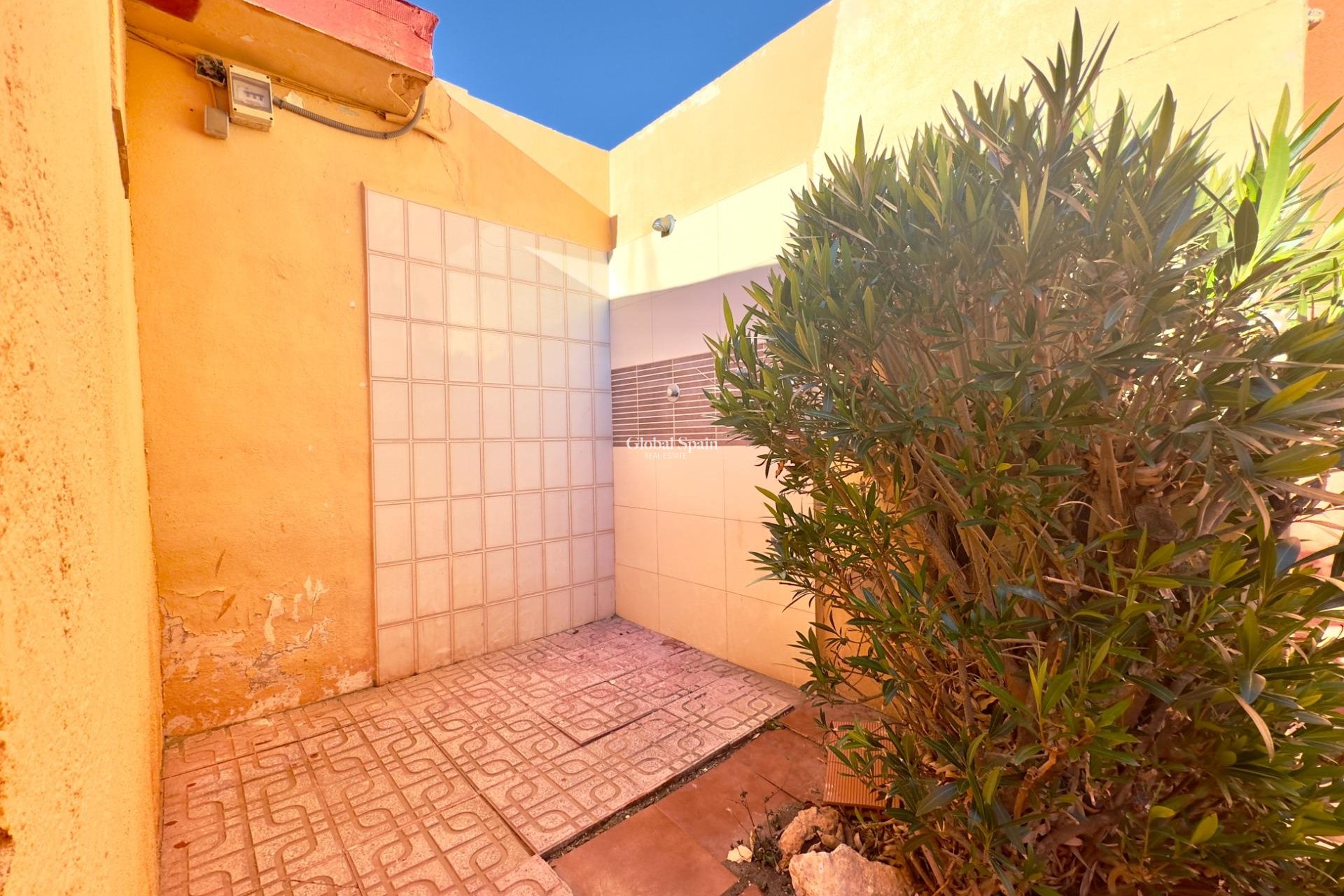 Revente - APPARTEMENT -
TORREVIEJA - Torreblanca