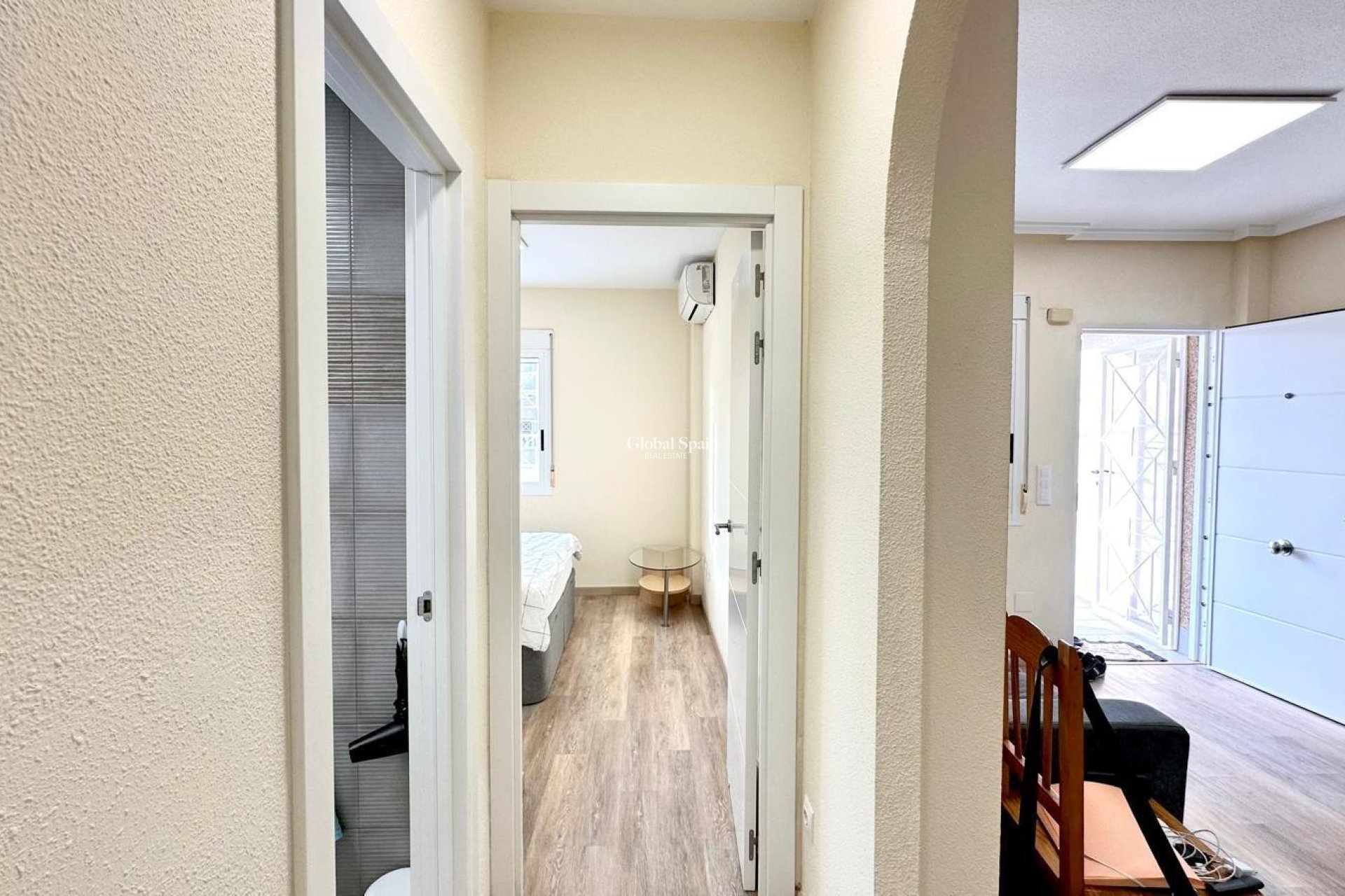 Revente - APPARTEMENT -
TORREVIEJA - Torreblanca