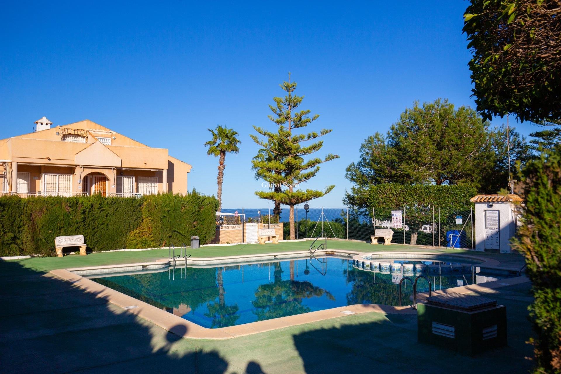 Revente - APPARTEMENT -
TORREVIEJA - Torreblanca