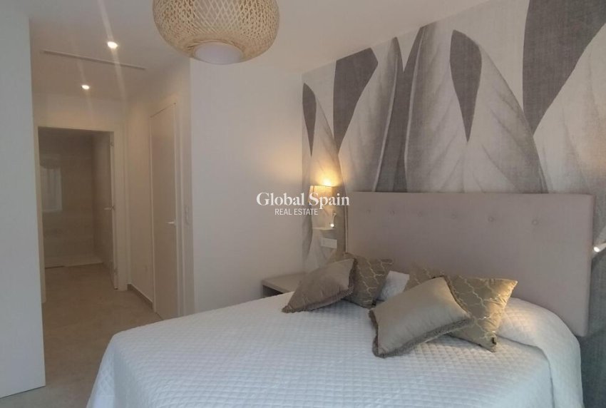 Revente - APPARTEMENT -
TORREVIEJA - Torreblanca