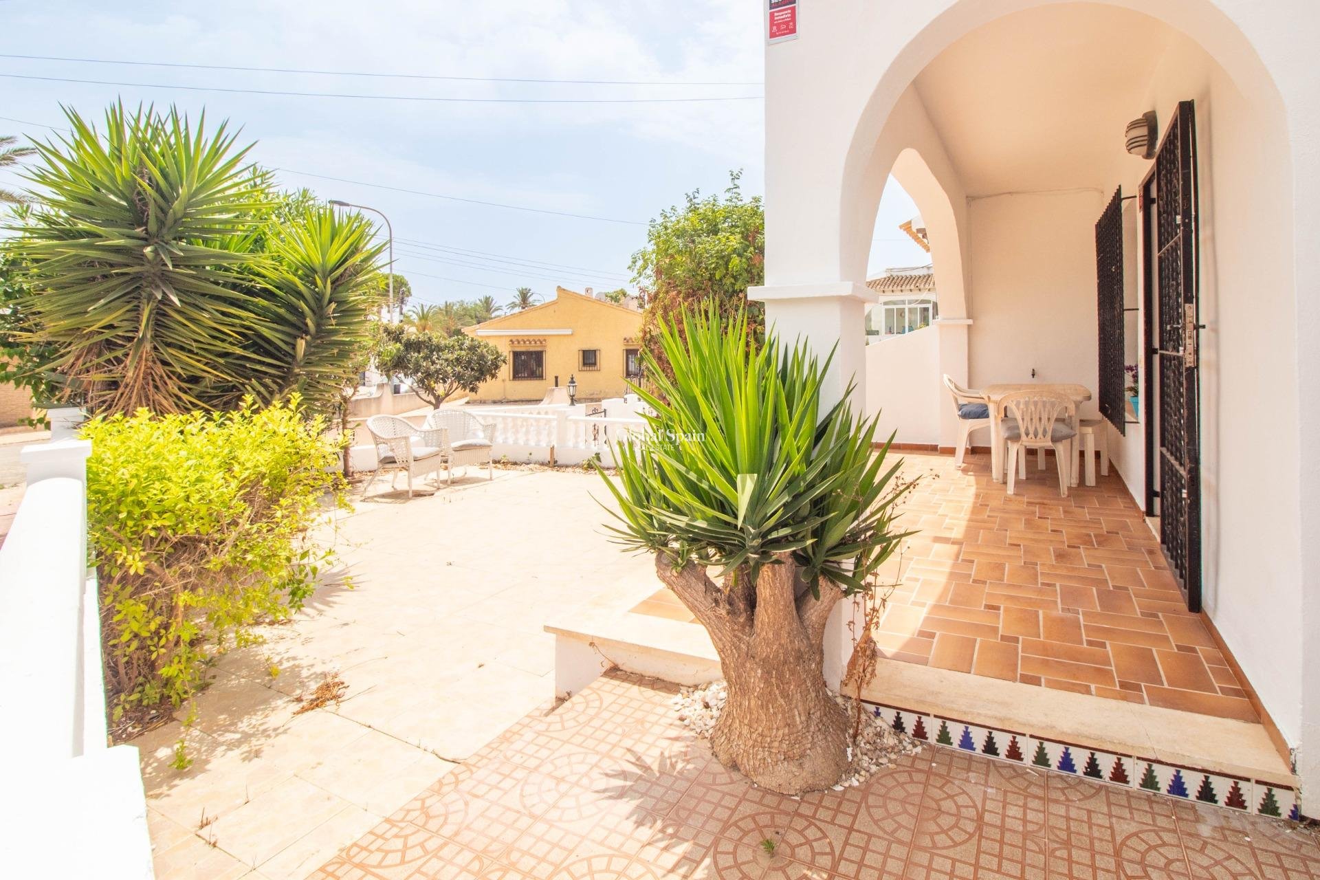 Revente - APPARTEMENT -
TORREVIEJA - Torreblanca