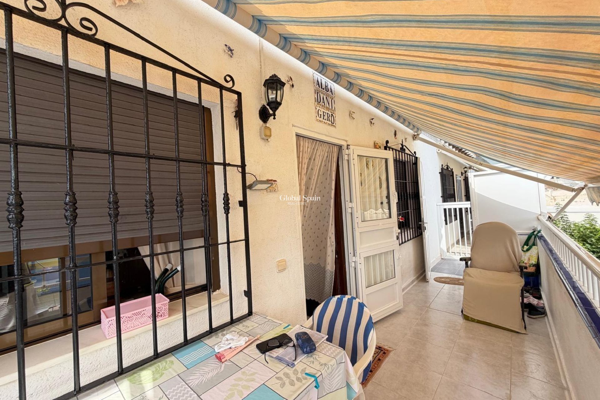 Revente - APPARTEMENT -
TORREVIEJA - Torreblanca
