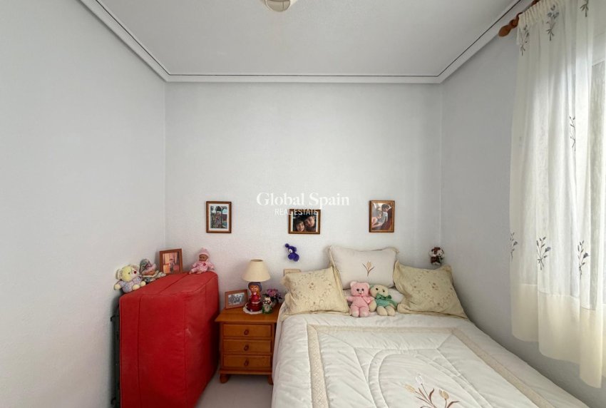 Revente - APPARTEMENT -
TORREVIEJA - Torreblanca