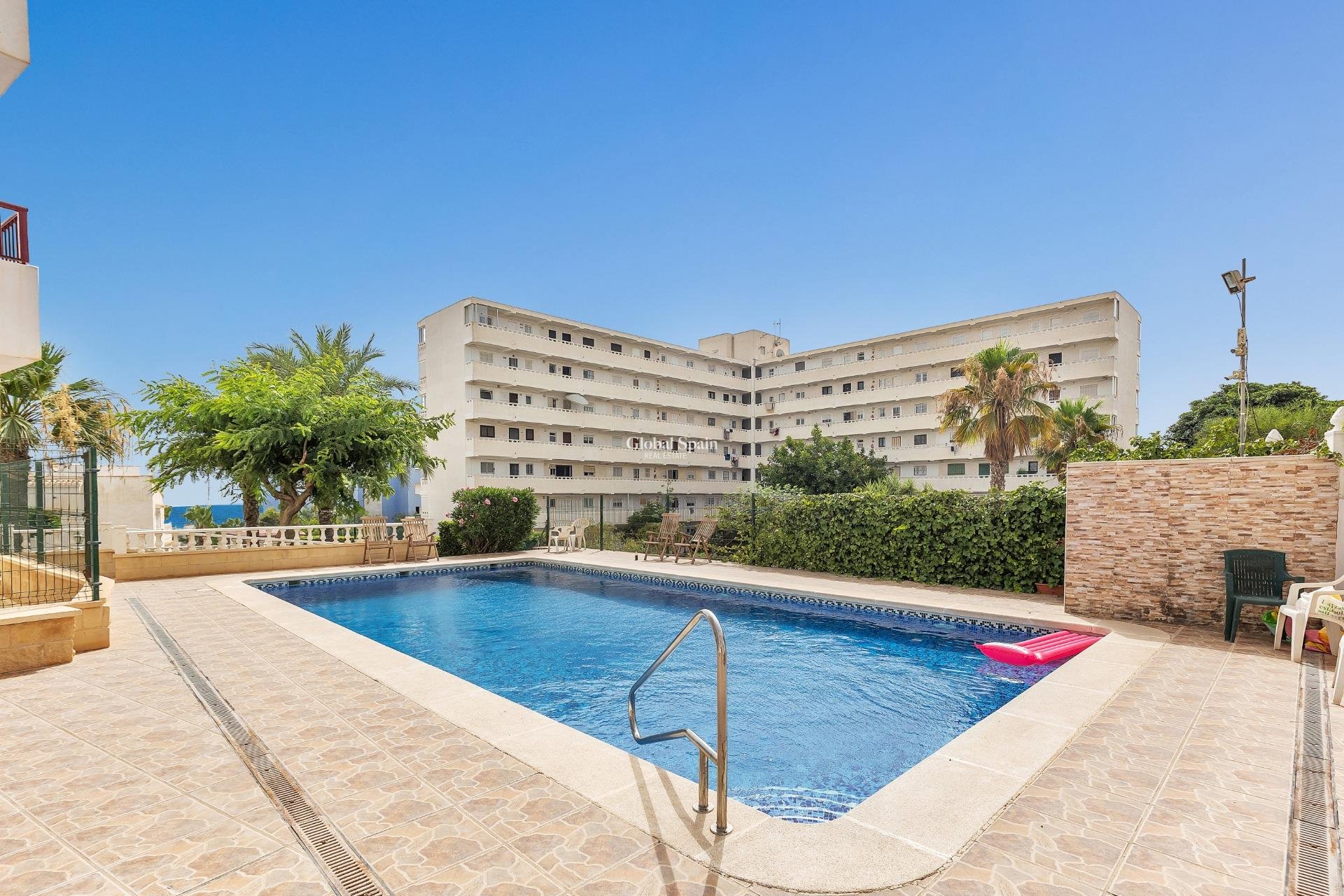 Revente - APPARTEMENT -
TORREVIEJA - Torreblanca