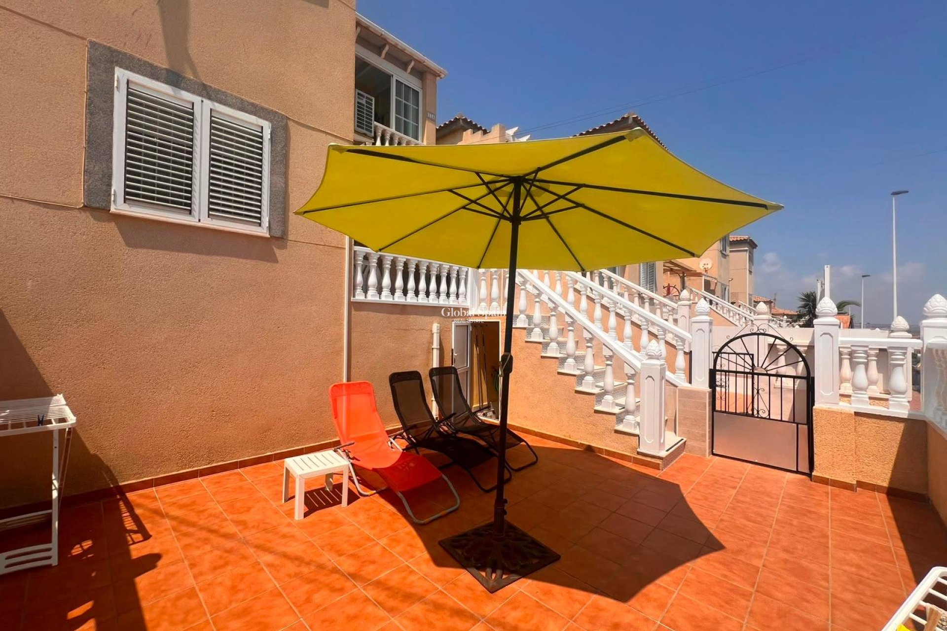 Revente - APPARTEMENT -
TORREVIEJA - Torrejón