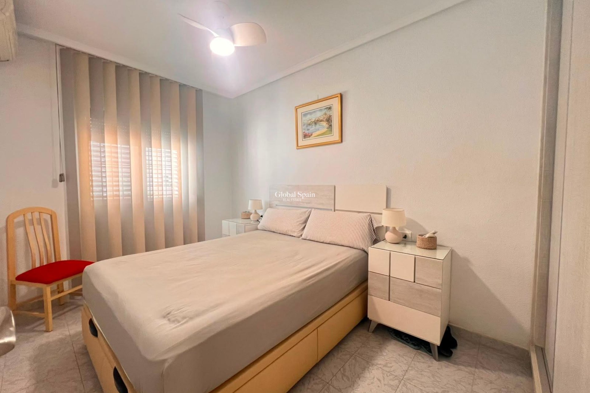 Revente - APPARTEMENT -
TORREVIEJA - Torrejón